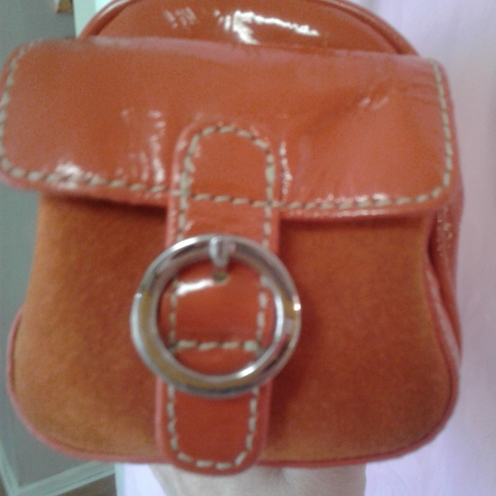 ‼️ FINAL PRICE ‼️🔶️ Nordstrom Barrel Shoulder Bag 🔶️ - Picture 3 of 9